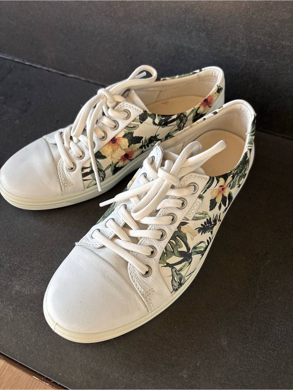 ECCO White Sneakers, Leather Tropical Floral Print,Lace Up, Hibiscus, Women’s 8
